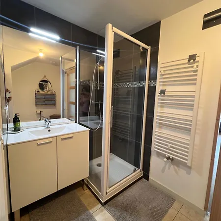 T2 Avec Terrasse Et Parking Gratuit * Manosque