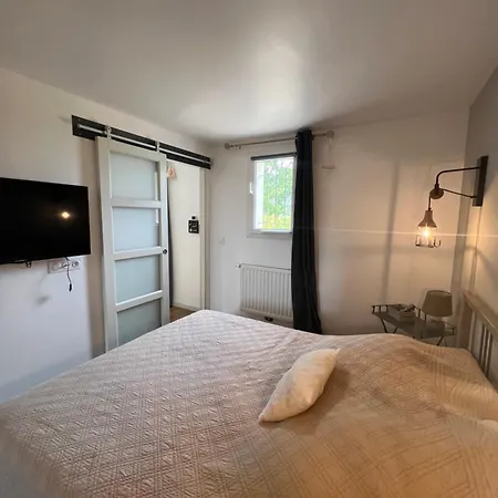 T2 Avec Terrasse Et Parking Gratuit Apartman Manosque